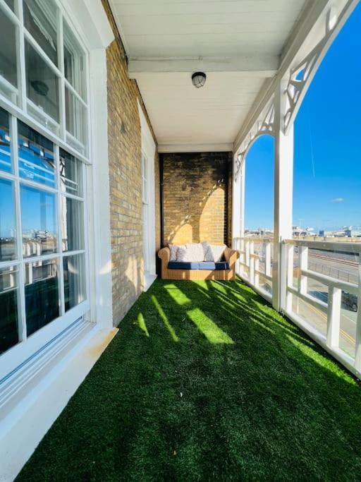 Flat 4 Marine Parade House, 1 East Cliff- Next To Dover Port, White Cliffs, Beach, Castle Exterior foto
