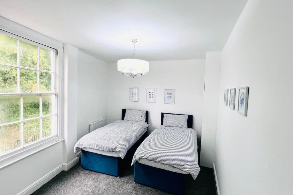 Flat 4 Marine Parade House, 1 East Cliff- Next To Dover Port, White Cliffs, Beach, Castle Exterior foto