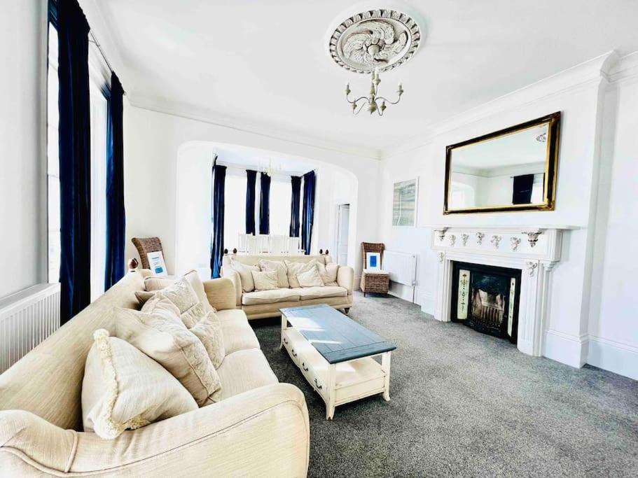 Flat 4 Marine Parade House, 1 East Cliff- Next To Dover Port, White Cliffs, Beach, Castle Exterior foto