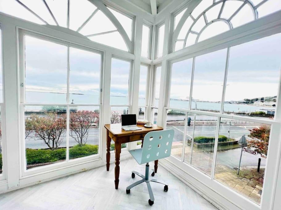 Flat 4 Marine Parade House, 1 East Cliff- Next To Dover Port, White Cliffs, Beach, Castle Exterior foto